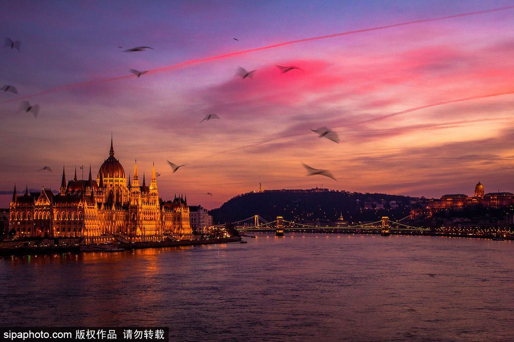 沐浴在落日余晖中 尽享全球最美落日美景