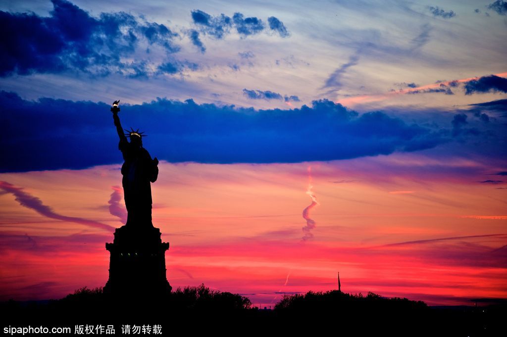 沐浴在落日余晖中 尽享全球最美落日美景