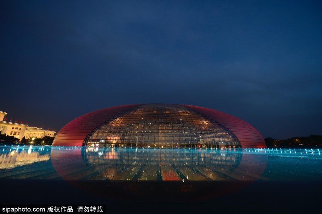 迎“一带一路”高峰论坛 北京国家大剧院景光照明璀璨夺目