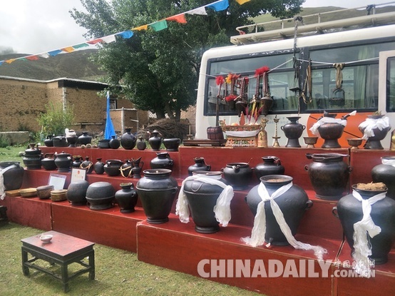 西藏琼结强钦青稞酒文化节开幕