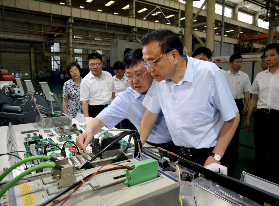 李克强鼓励秦川机床：要造真正的中国机器人