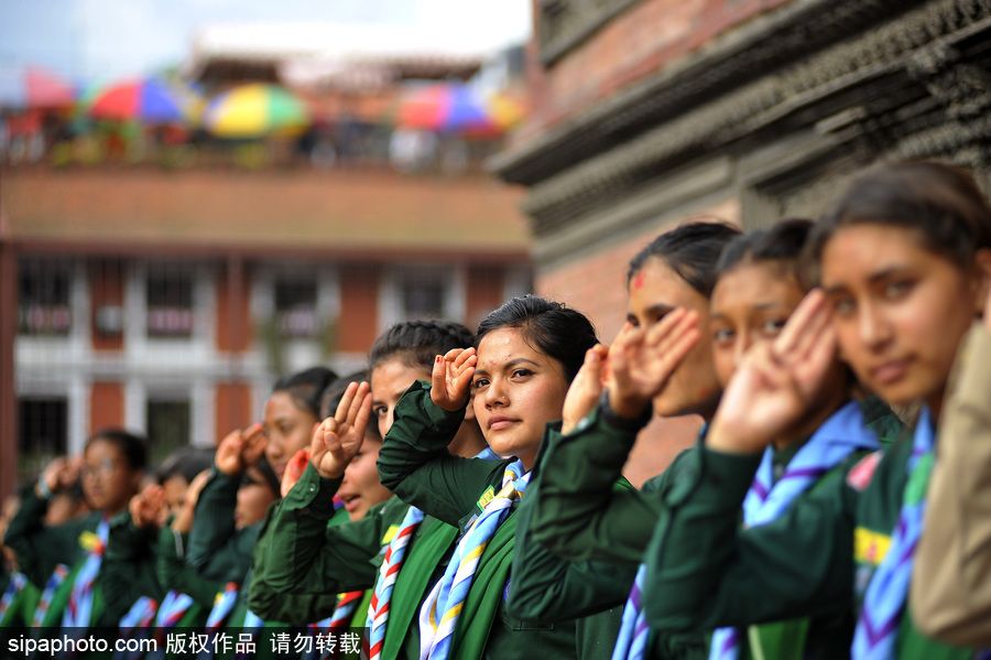 “节日之邦”的传统节庆 尼泊尔欢庆克利须那降生节