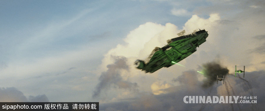 《星球大战：最后绝地武士》海报曝光 12月震撼登陆