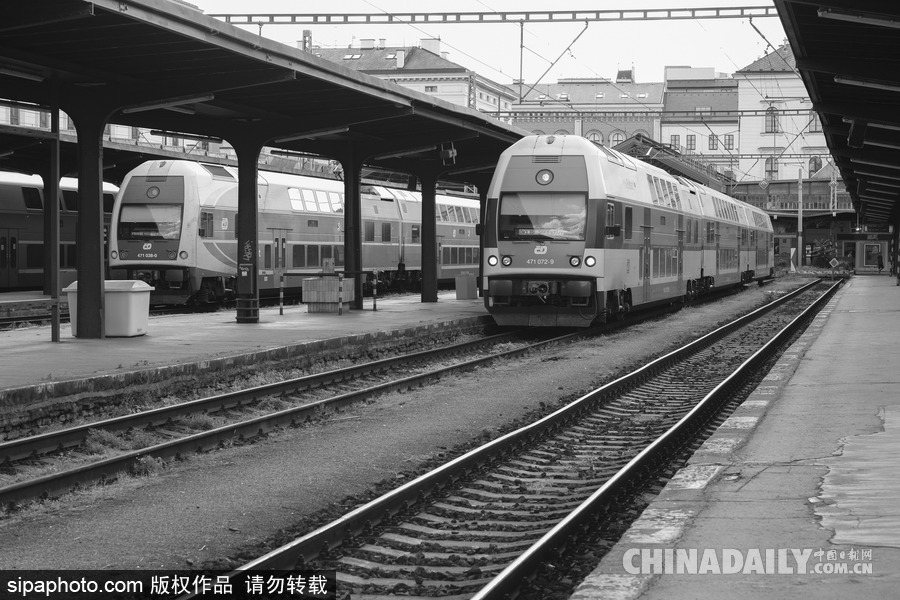 黑白记录 捷克布拉格蒸汽火车时代第一座火车站
