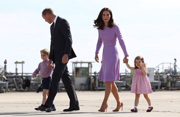 英国王室再添喜事 凯特王妃孕育三胎