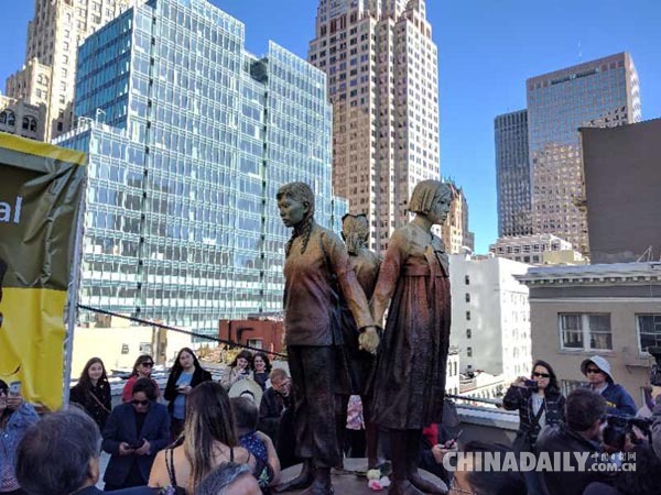 “慰安妇”纪念塑像在旧金山揭幕