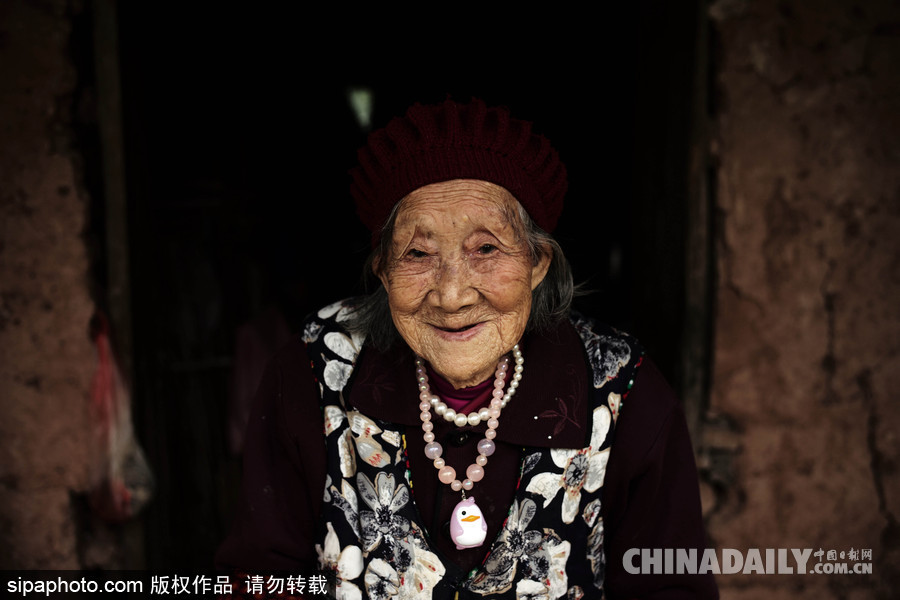 重庆大足：103岁独居老人的生活