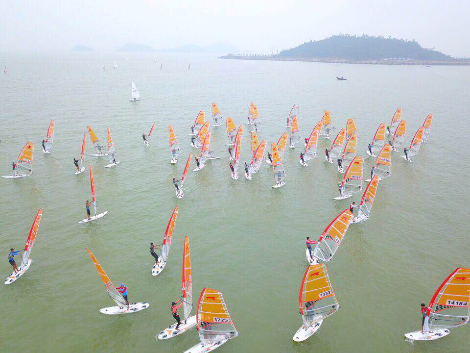 2017年全国帆船帆板锦标赛在珠海举行 打造“百岛千帆”珠海新城市名片