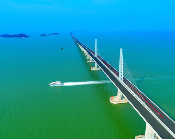 新中国建桥成就摄影展在京开幕