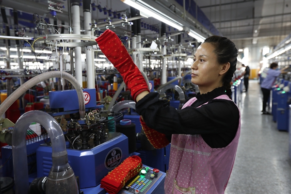 东北袜业纺织工业园区 未来将成为全球运动袜品牌供应商