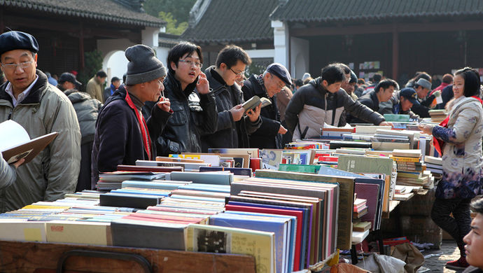 上海文庙旧书市：聊书怀旧好去处