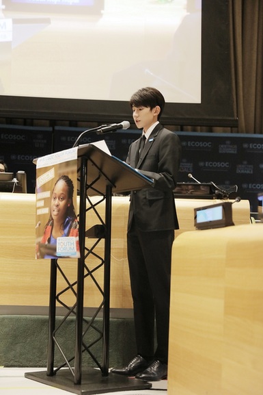 王源登联合国演讲台发言 畅谈优质教育号召可持续发展