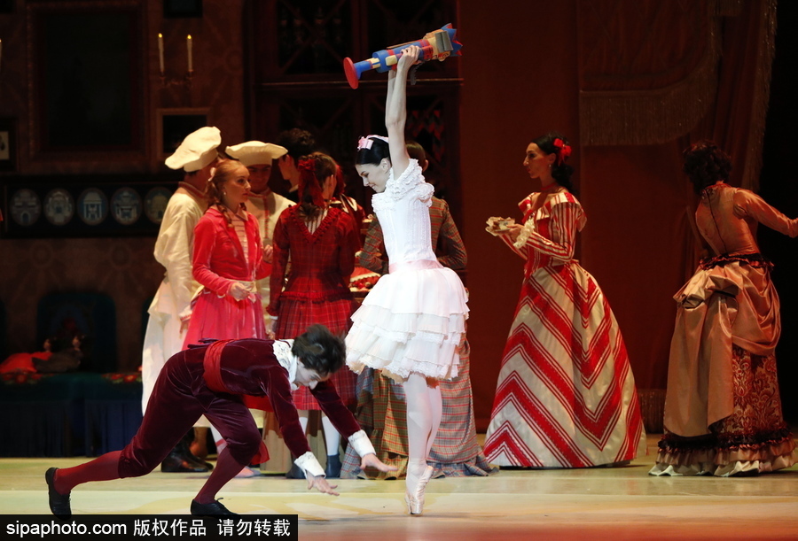 俄罗斯著名舞蹈演员联合演绎芭蕾舞剧《胡桃夹子》