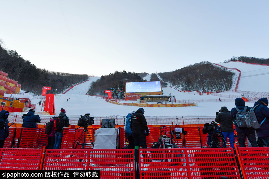 2018平昌冬奥会高山滑雪女子回转：比赛因强风延期