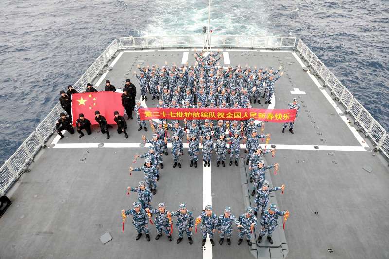 中国海军从世界各地向全国人民拜年