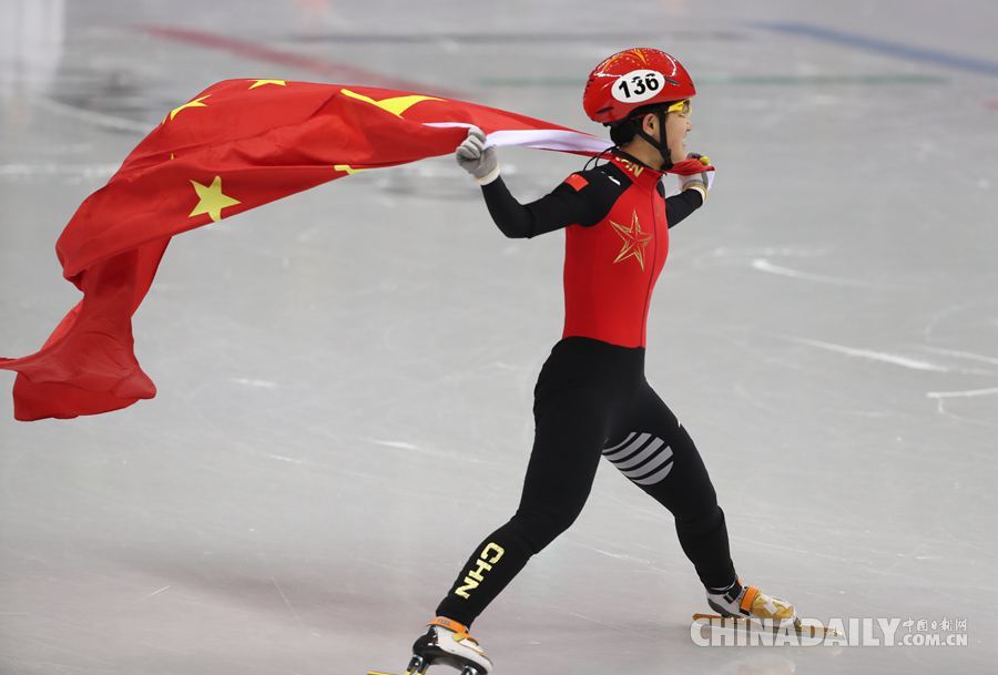 李靳宇获得平昌冬奥会短道速滑女子1500米银牌