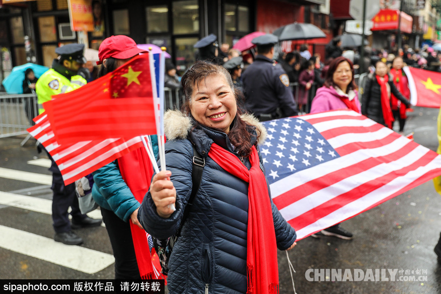 纽约唐人街迎接农历新年 中国传统元素浓郁