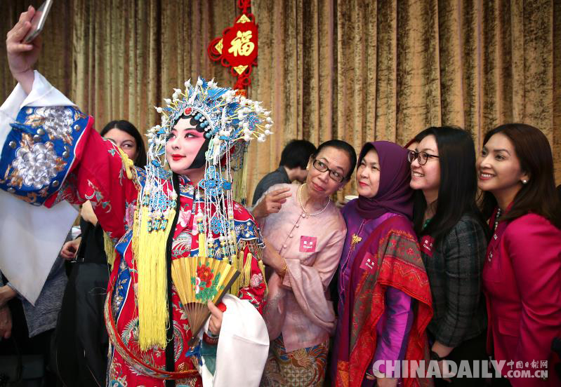 北京市妇联举办国际妇女节中外妇女联谊会
