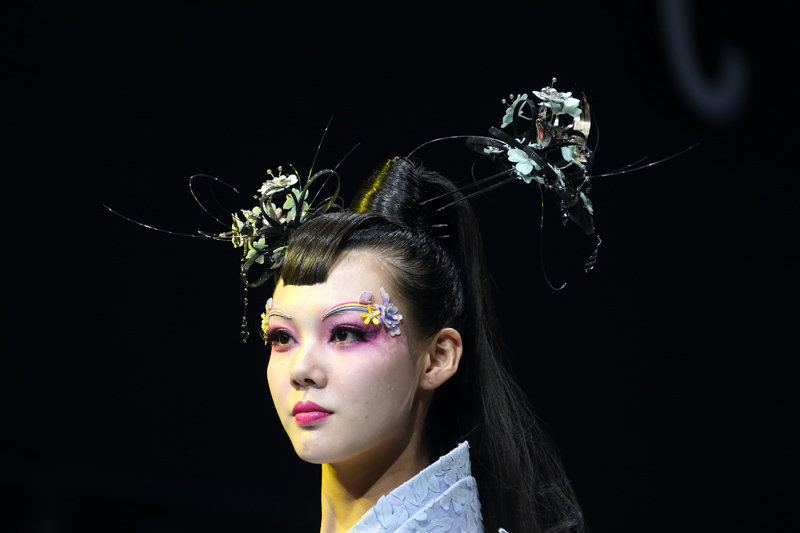 毛戈平彩妆造型发布会在京举行