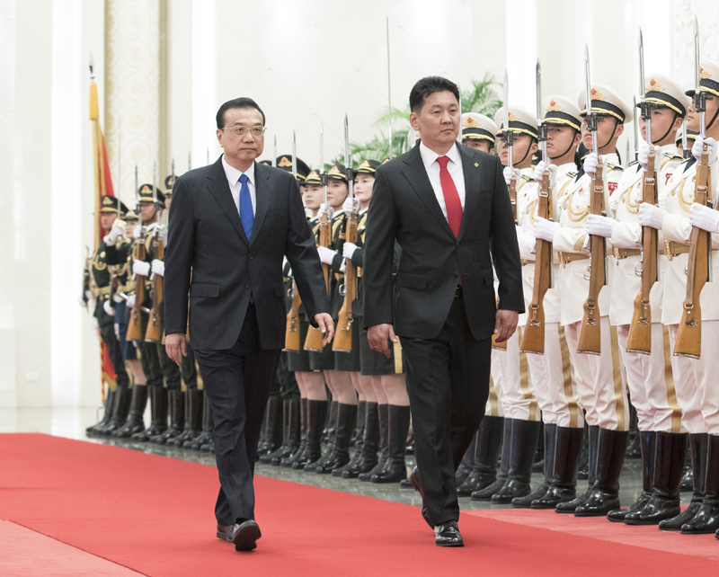 李克强同蒙古国总理呼日勒苏赫举行会谈