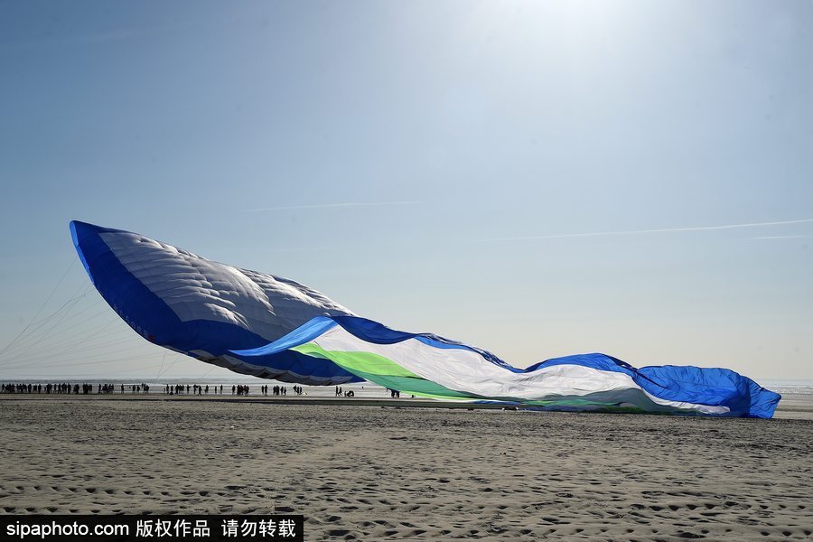 2018法国风筝节开幕 世界上最大的风筝放飞