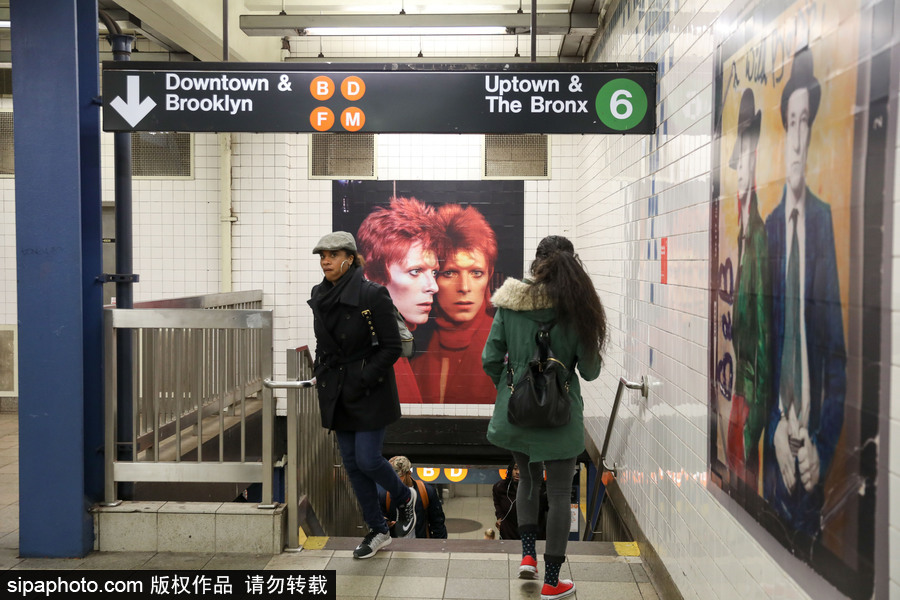 在美国地铁遇见“大卫·鲍伊” 主题展览回顾“摇滚变色龙”一生