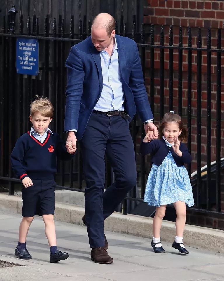 凯特王妃又生了个小王子！乔治王子一下课就去看弟弟了