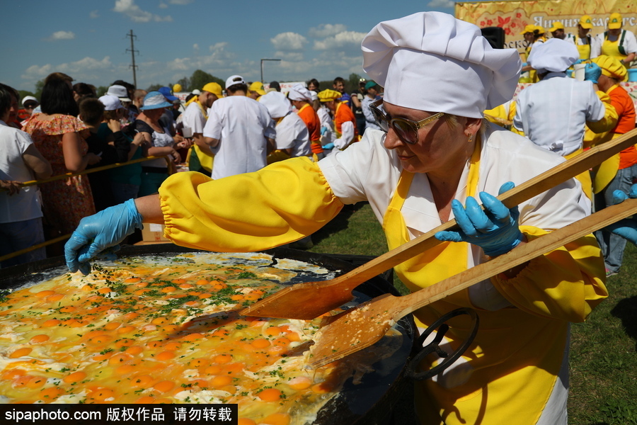 俄罗斯别尔哥罗德州迎接“福明煎蛋”节 欲制作最大煎蛋餐