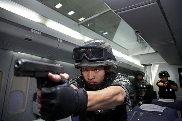 武警部队“长城-2018”反恐国际论坛在京开幕