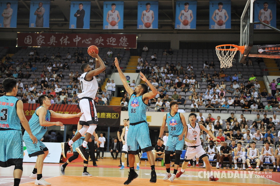 全国男子篮球联赛：北京国安雄鹿新赛季首秀