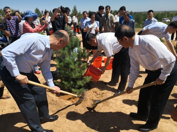 第24个世界防治荒漠化与干旱日纪念大会在榆林举行