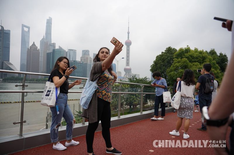 “一带一路”培训班学员参观上海犹太难民纪念馆和北外滩