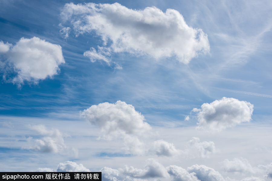 蓝天白云刷屏！盘点风清日朗的绝美风光 为眼睛降温