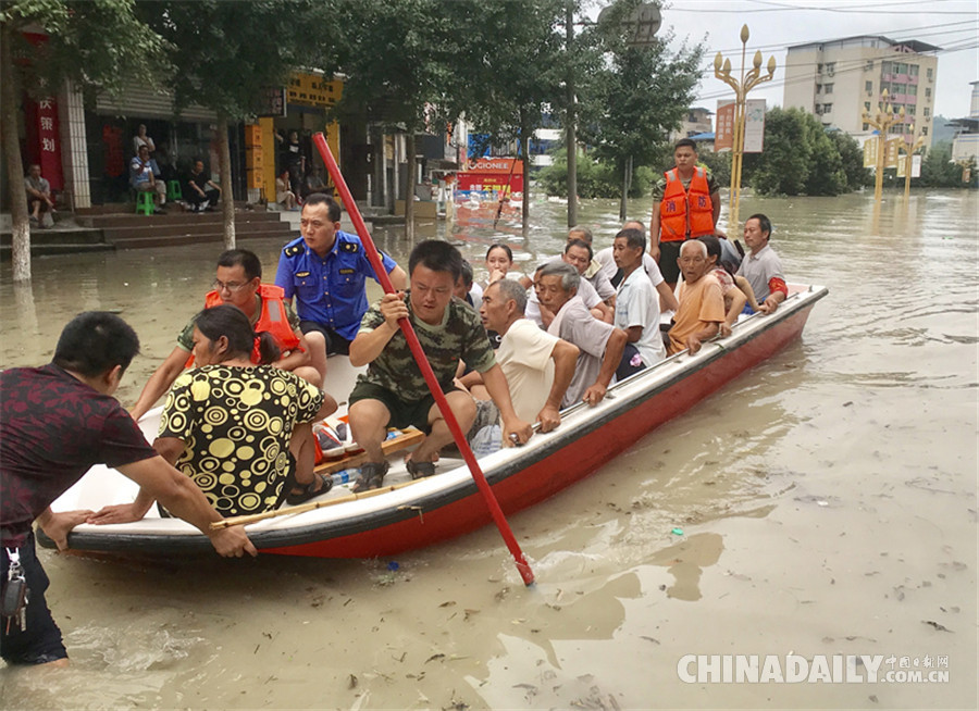 重庆长江、嘉陵江、涪江洪水过境