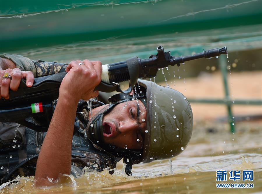 中国参赛队获“国际军事比赛－2018”海上登陆赛求生赛团体第一