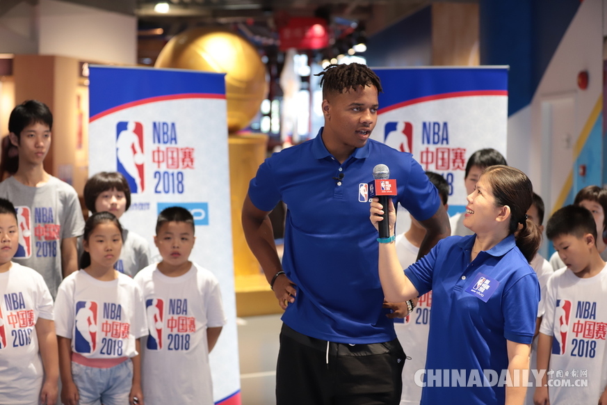 NBA中国赛脚步临近，2017 NBA选秀状元富尔茨现身上海