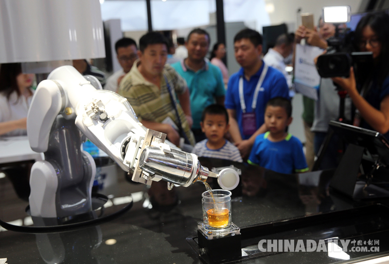 2018世界机器人大会在京开幕