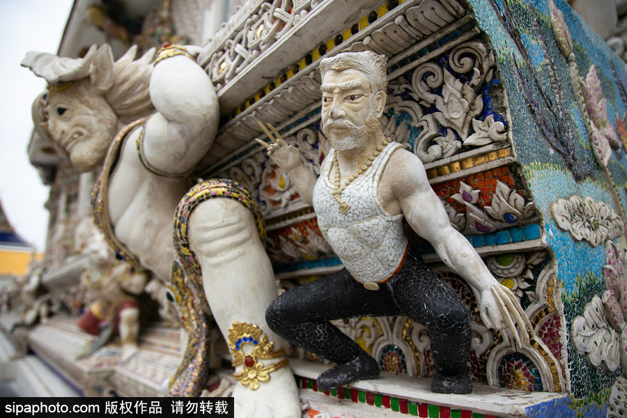 泰国曼谷一庙宇惊现超人、皮卡丘等动漫雕像 跨界装饰创意无穷！