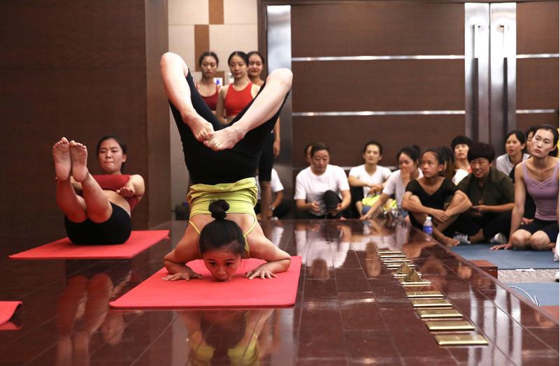 第十二届中国瑜伽体位大赛在京举行