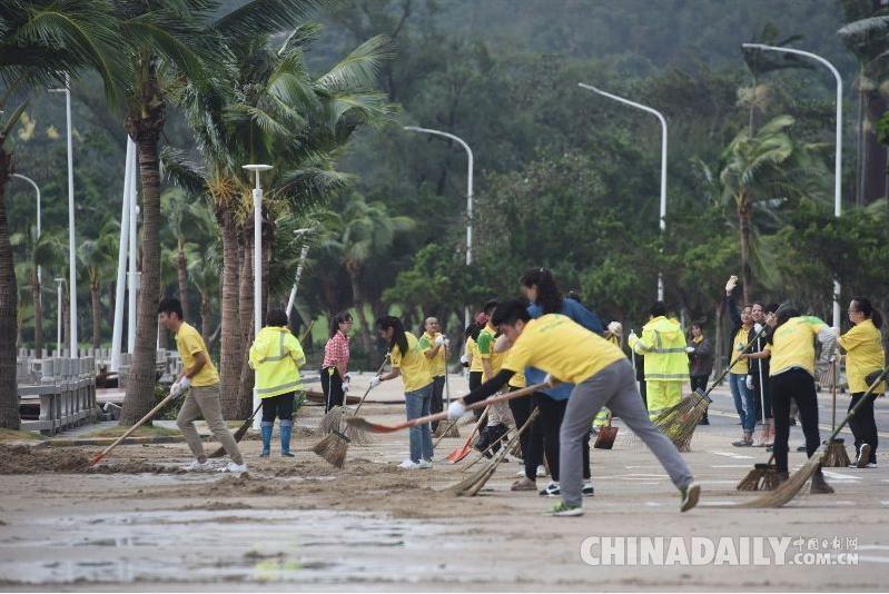 广东珠海：台风“山竹”过境 生活生产秩序逐渐恢复
