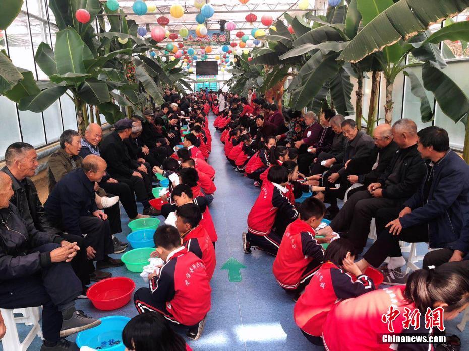第31届八大处重阳游山会开幕