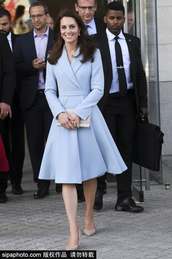 凯特王妃到底有多少件蓝色衣服？盘点凯特经典“蓝衣”look