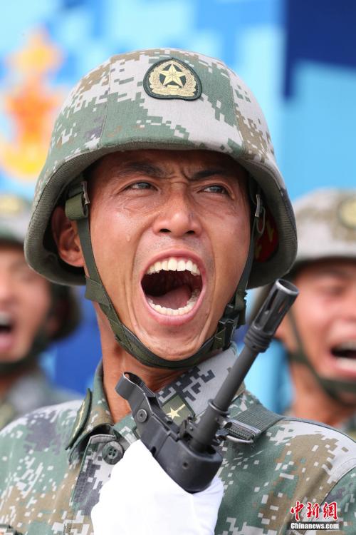 直击：阅兵训练基地的24小时