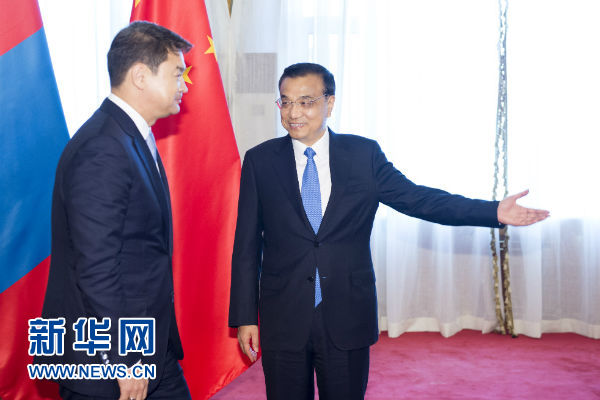 [资料]李克强会见蒙古国总理赛汗比勒格