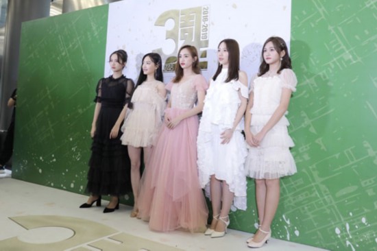 SNH48黄婷婷惊喜助GNZ48三周年 生生不息闪