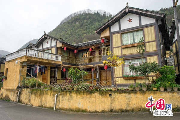 今日花茂村山水田园牧歌样板村组图