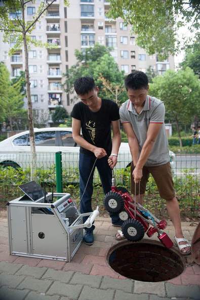下水管道实现智能化 机器人为其做“胃镜”