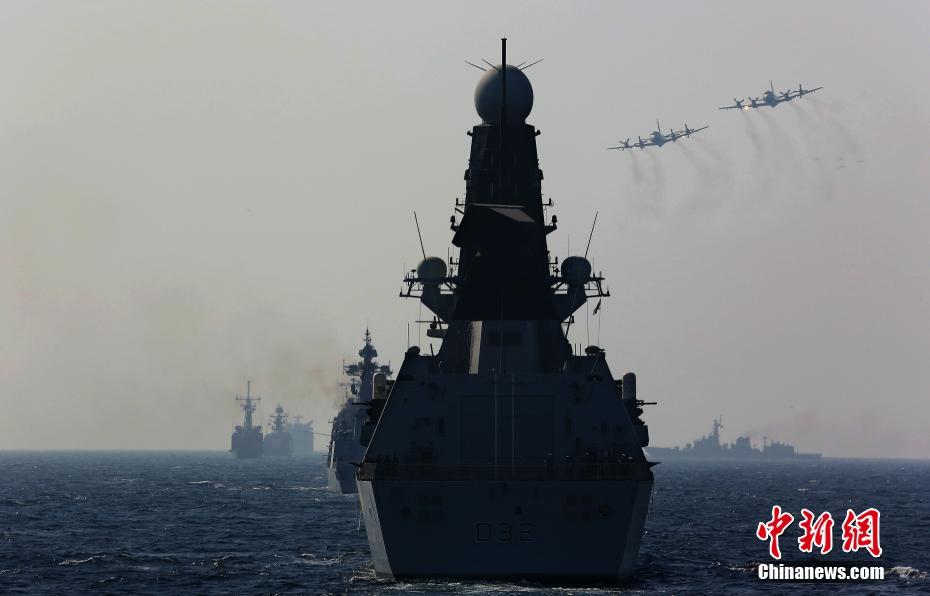 中国海军舰艇编队参加“和平—17”多国海上联合演习(组图)