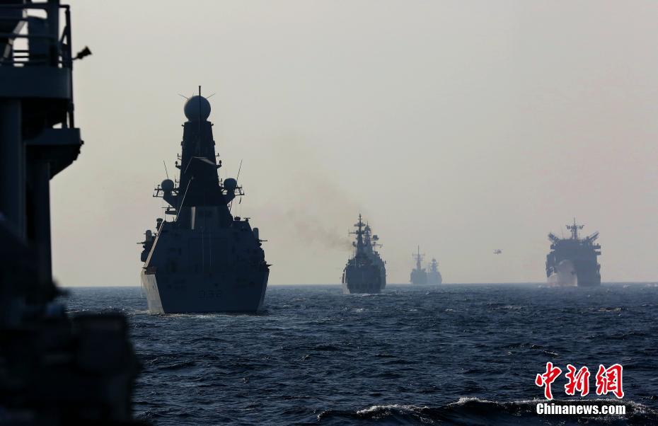 中国海军舰艇编队参加“和平—17”多国海上联合演习(组图)