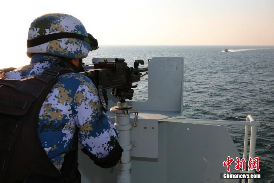 中国海军舰艇编队参加“和平—17”多国海上联合演习(组图)
